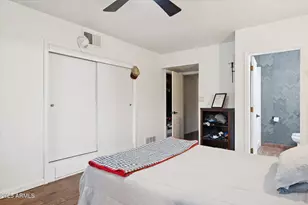 105 E Claremont St, Phoenix, AZ 85012 - Photo 15