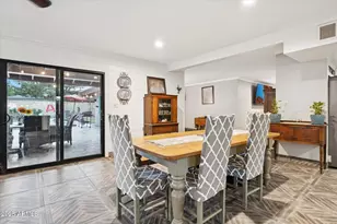 105 E Claremont St, Phoenix, AZ 85012 - Photo 3