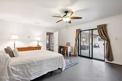 105 E Claremont Street, Phoenix, AZ 85012 - Photo 11