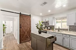 4624 S 9th St, Phoenix, AZ 85040 - Photo 9