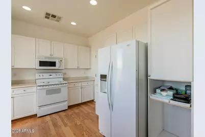 12700 W Diaz Drive, Arizona City, AZ 85123 - Photo 11