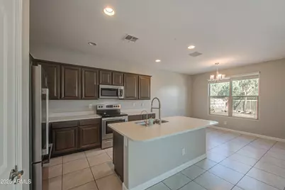 1573 S 237th Avenue, Buckeye, AZ 85326 - Photo 11