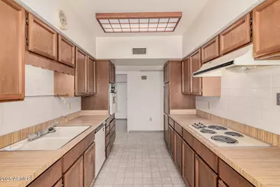 1409 W Calle Mendoza --, Green Valley, AZ 85622 - Photo 9