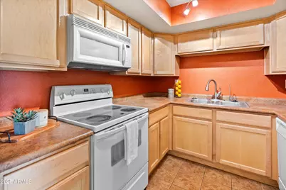 8250 E Arabian Trail #204, Scottsdale, AZ 85258 - Photo 9