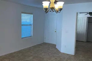 42264 W Desert Fairways Dr, Maricopa, AZ 85138 - Photo 9