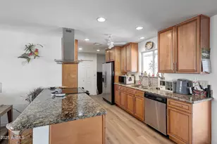 10921 W El Capitan Cir, Sun City, AZ 85351 - Photo 3