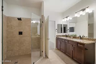 2511 W Queen Creek Rd, Chandler, AZ 85248 - Photo 9