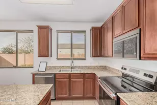 14784 W Riviera Dr, Surprise, AZ 85379 - Photo 9