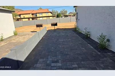 732 E Carol Avenue, Phoenix, AZ 85020 - Photo 11