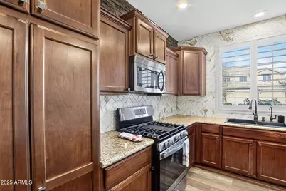 28834 N 20th Lane, Phoenix, AZ 85085 - Photo 9