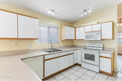 7414 W Eugie Avenue, Peoria, AZ 85381 - Photo 7