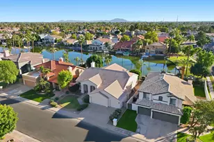 2011 E Clipper Ln, Gilbert, AZ 85234 - Photo 3