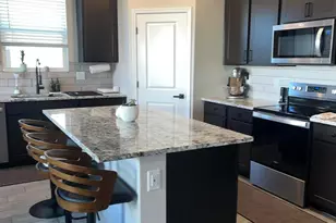 17446 W Daley Ln, Surprise, AZ 85387 - Photo 9