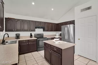 4257 E Michelle Avenue, Gilbert, AZ 85234 - Photo 13