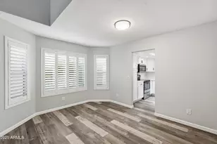 4702 E Carmen St, Phoenix, AZ 85044 - Photo 9