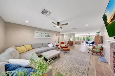 805 W Northview Avenue, Phoenix, AZ 85021 - Photo 9