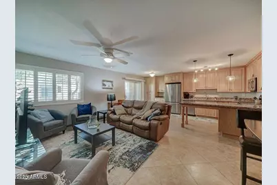 5525 E Thomas Road #H3, Phoenix, AZ 85018 - Photo 1