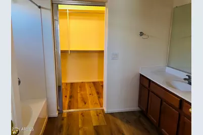 2528 W Straight Arrow Lane, Phoenix, AZ 85085 - Photo 19