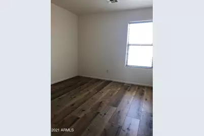 2528 W Straight Arrow Lane, Phoenix, AZ 85085 - Photo 11