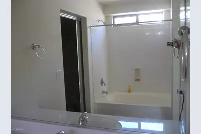 2528 W Straight Arrow Lane, Phoenix, AZ 85085 - Photo 9