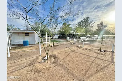 27021 N 211th Avenue, Wittmann, AZ 85361 - Photo 25