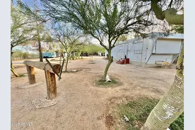 27021 N 211th Avenue, Wittmann, AZ 85361 - Photo 15