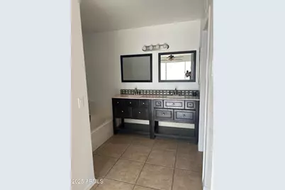 6675 N 84th Drive, Glendale, AZ 85305 - Photo 9