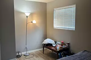 3230 E Pinchot Ave, Phoenix, AZ 85018 - Photo 3