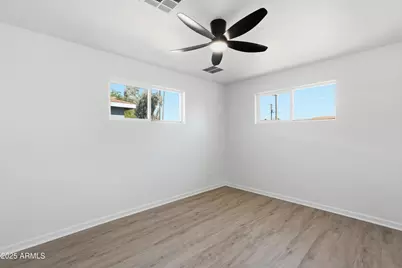 8832 N 30th Avenue, Phoenix, AZ 85051 - Photo 13