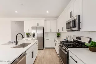 5455 W Loma Ln, Glendale, AZ 85302 - Photo 3