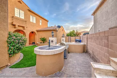 15922 W Port Royale Lane, Surprise, AZ 85379 - Photo 55