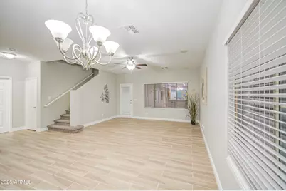 15922 W Port Royale Lane, Surprise, AZ 85379 - Photo 19