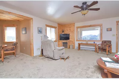 23333 S Mountainaire Drive S, Yarnell, AZ 85362 - Photo 11