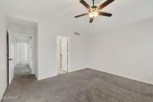 907 N Falcon Dr, Gilbert, AZ 85234 - Photo 21