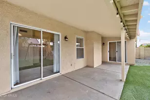 907 N Falcon Dr, Gilbert, AZ 85234 - Photo 41