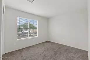 907 N Falcon Dr, Gilbert, AZ 85234 - Photo 31