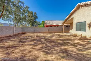 8759 W Coronado Rd, Phoenix, AZ 85037 - Photo 23