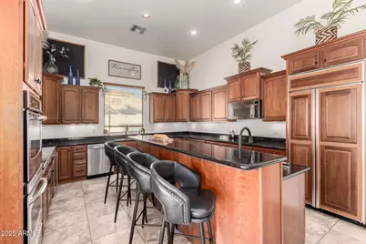 2506 S 186th Drive, Goodyear, AZ 85338 - Photo 13