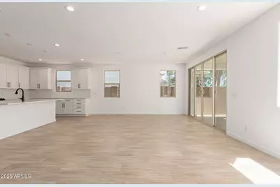 5449 W Loma Lane, Glendale, AZ 85302 - Photo 7