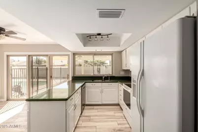 3829 W Anderson Drive, Glendale, AZ 85308 - Photo 11