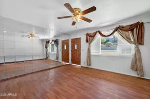 1114 E Orchid Ln, Phoenix, AZ 85020 - Photo 3