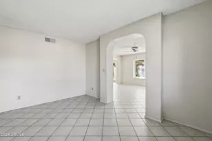 774 E Eugie Ave, Phoenix, AZ 85022 - Photo 7