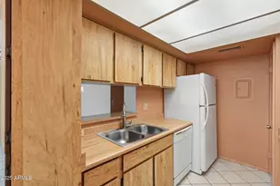 774 E Eugie Ave, Phoenix, AZ 85022 - Photo 19