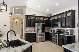 18145 E Vencino St, Gilbert, AZ 85298 - Photo 13