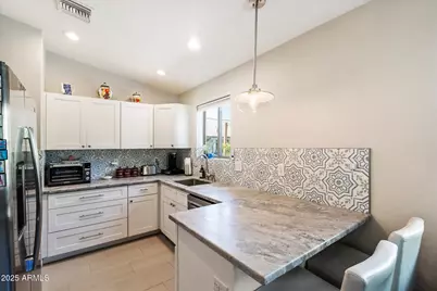 18145 E Vencino Street, Gilbert, AZ 85298 - Photo 15