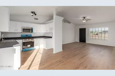 8551 W Coronado Drive, Arizona City, AZ 85123 - Photo 13