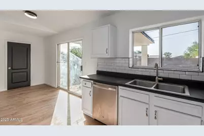 8551 W Coronado Drive, Arizona City, AZ 85123 - Photo 15