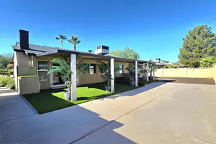 2848 E Turquoise Dr, Phoenix, AZ 85028 - Photo 17