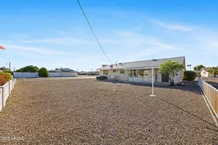 11002 W Greer Ave, Sun City, AZ 85351 - Photo 19