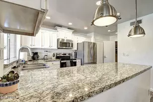 4524 E Kelton Ln, Phoenix, AZ 85032 - Photo 9